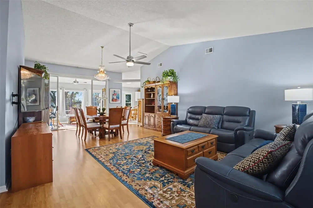 25049 NAVEL AVENUE Leesburg, FL 34748