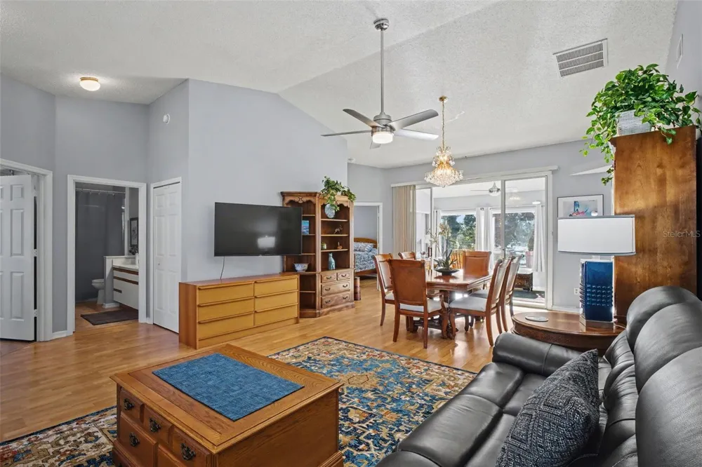 25049 NAVEL AVENUE Leesburg, FL 34748