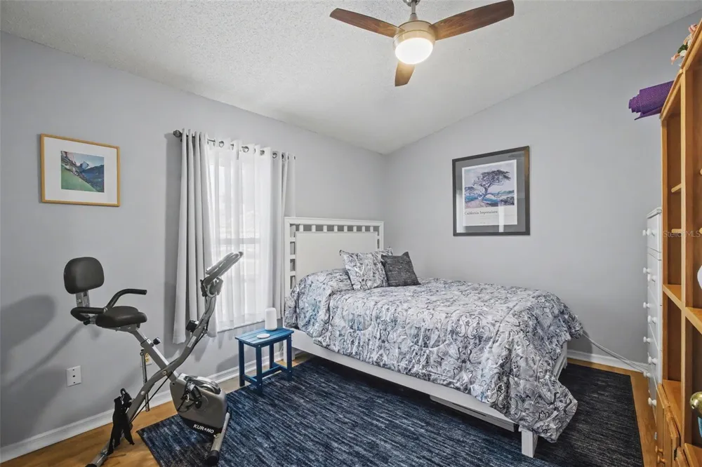 25049 NAVEL AVENUE Leesburg, FL 34748