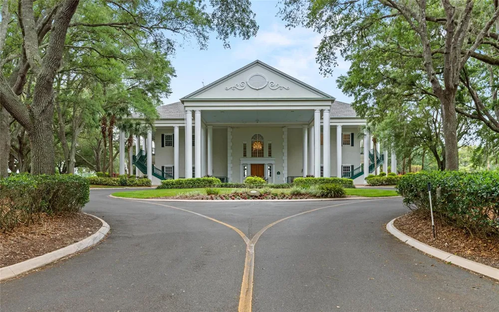25049 NAVEL AVENUE Leesburg, FL 34748