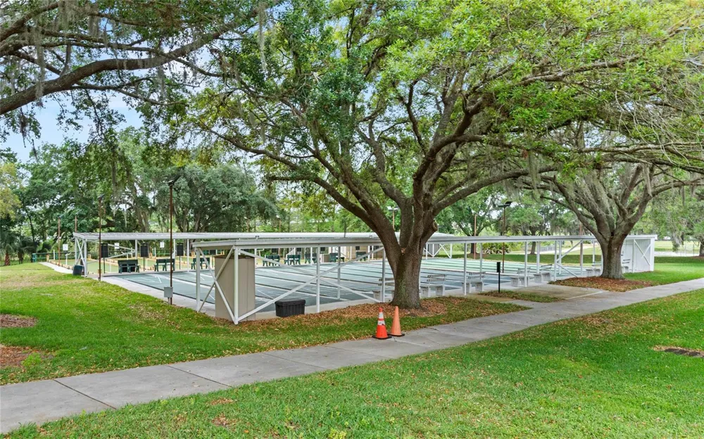 25049 NAVEL AVENUE Leesburg, FL 34748