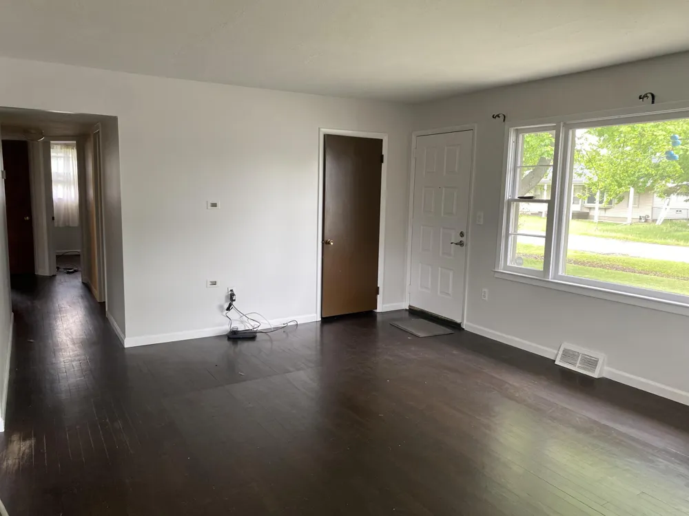 9350 Biddle Street Romulus, MI 48174