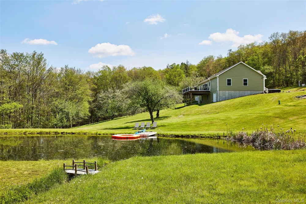 55 Hunter Road Parksville, NY 12768