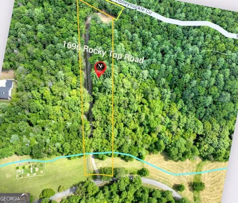 1696 Rocky Top RD