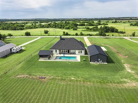 2433 Old Denton Highway