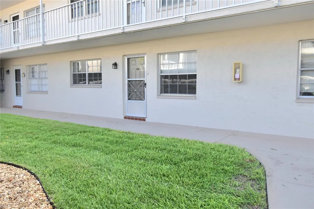 970 VIRGINIA STREET #107 Dunedin, FL 34698