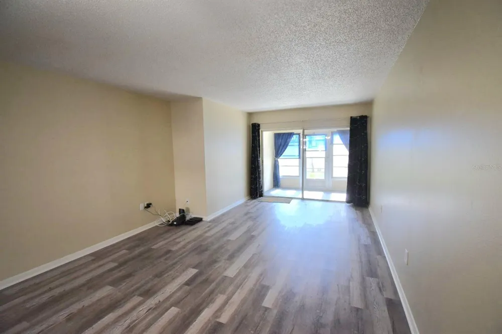 970 VIRGINIA STREET #107 Dunedin, FL 34698