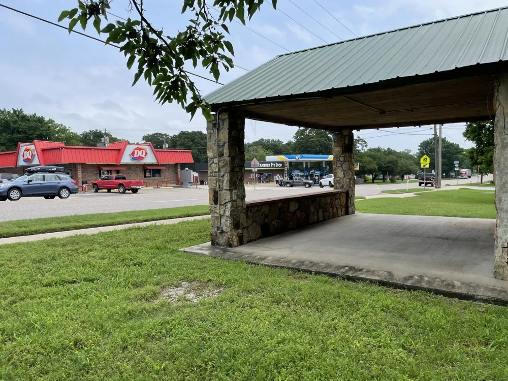 400 S Broad Street St Jo, TX 76265
