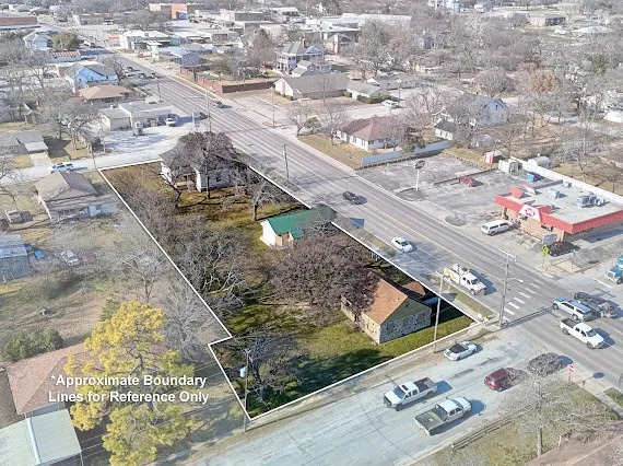 400 S Broad Street St Jo, TX 76265