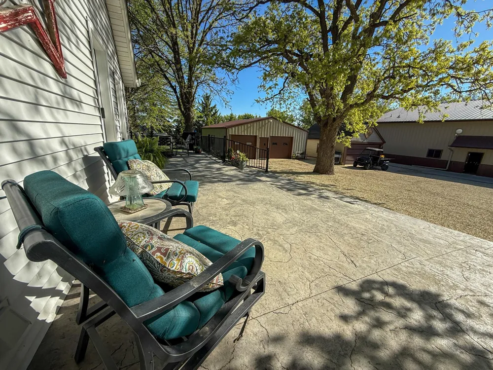 406 2nd Street NE Dodge Center, MN 55927