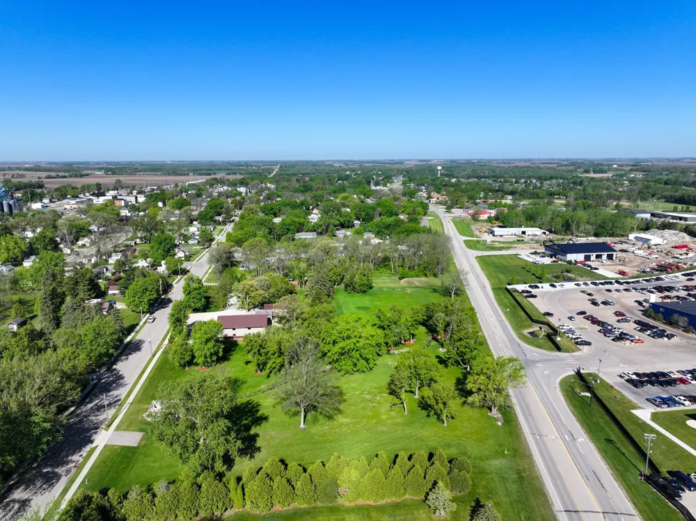 406 2nd Street NE Dodge Center, MN 55927