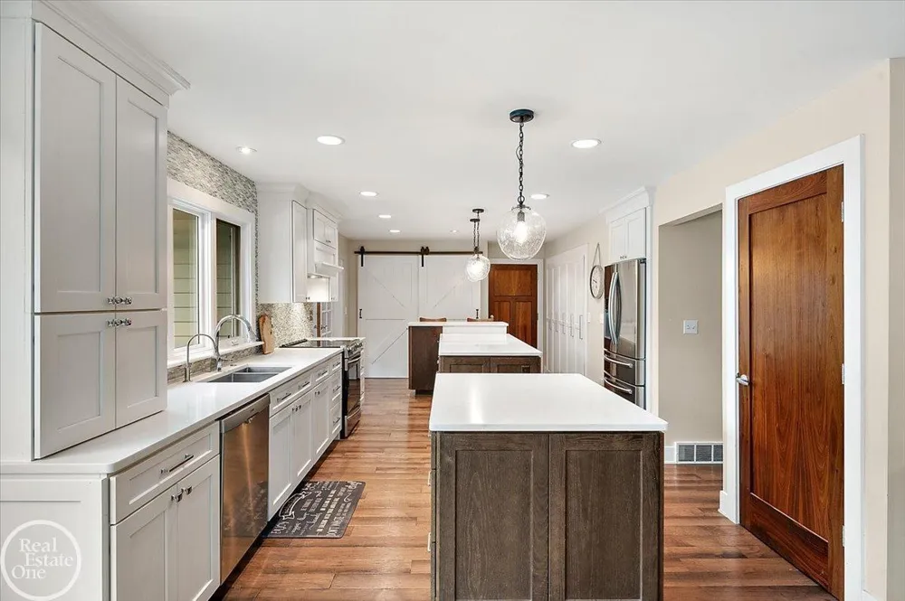88 Aspinwall Drive Troy City, MI 48098