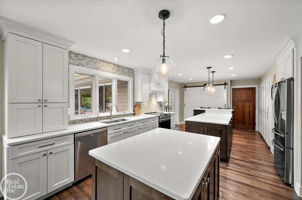 88 Aspinwall Drive Troy City, MI 48098