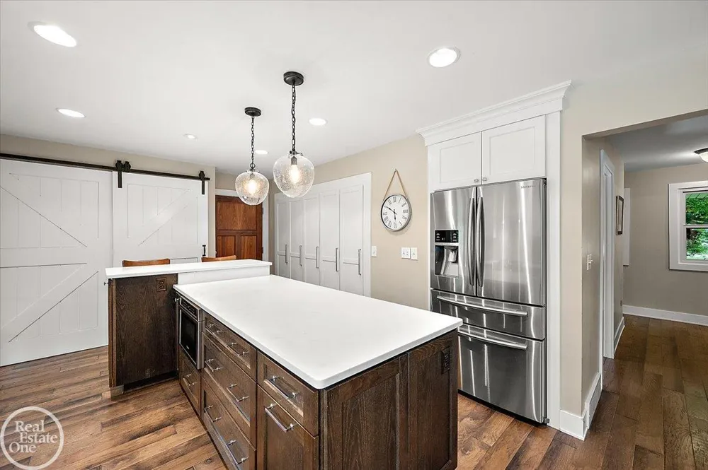 88 Aspinwall Drive Troy City, MI 48098