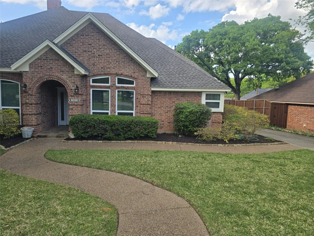 2954 Woodland Hills Drive Grapevine, TX 76051