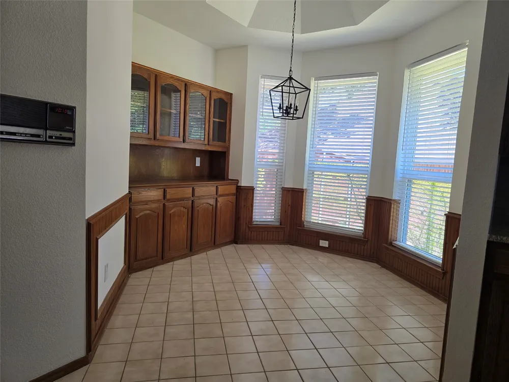 2954 Woodland Hills Drive Grapevine, TX 76051