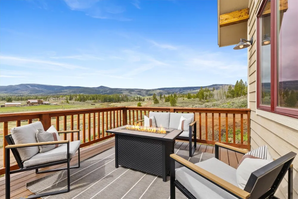 33632 Seneca Trail Oak Creek, CO 80467