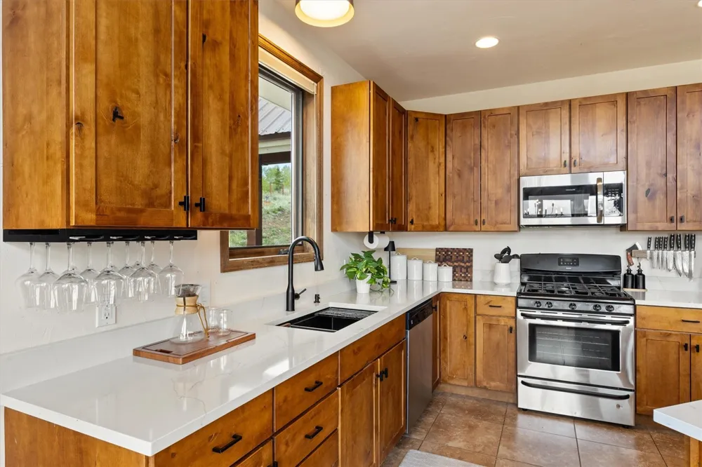 33632 Seneca Trail Oak Creek, CO 80467