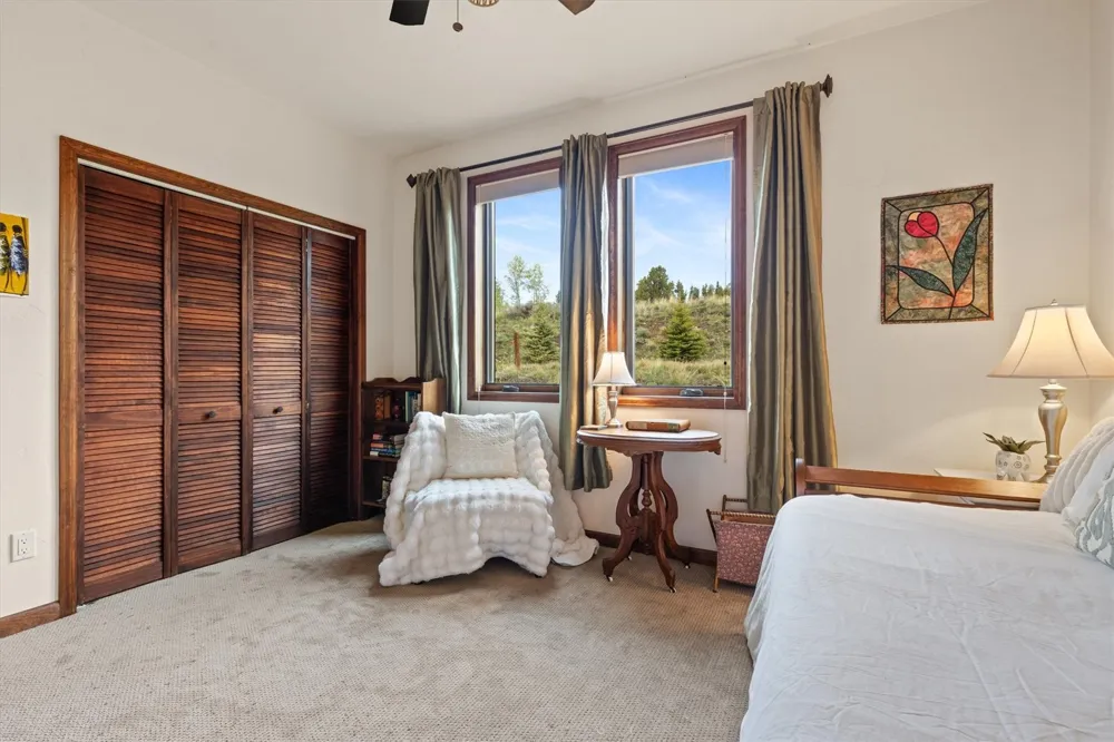 33632 Seneca Trail Oak Creek, CO 80467