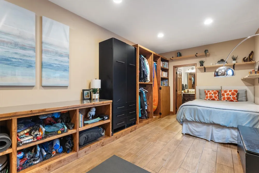 33632 Seneca Trail Oak Creek, CO 80467