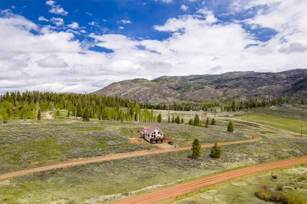 33632 Seneca Trail Oak Creek, CO 80467