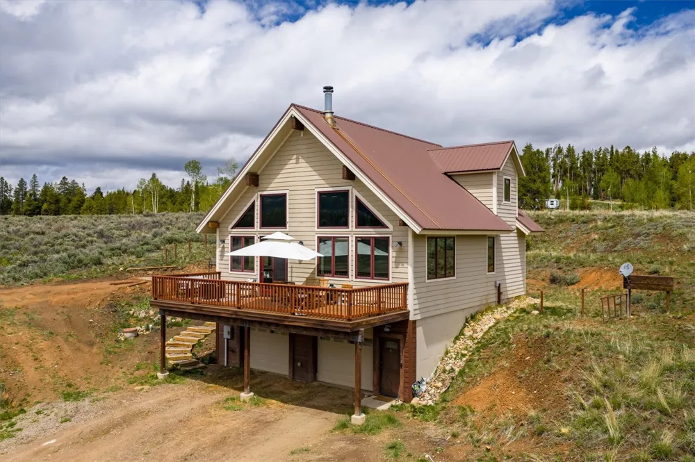 33632 Seneca Trail Oak Creek, CO 80467