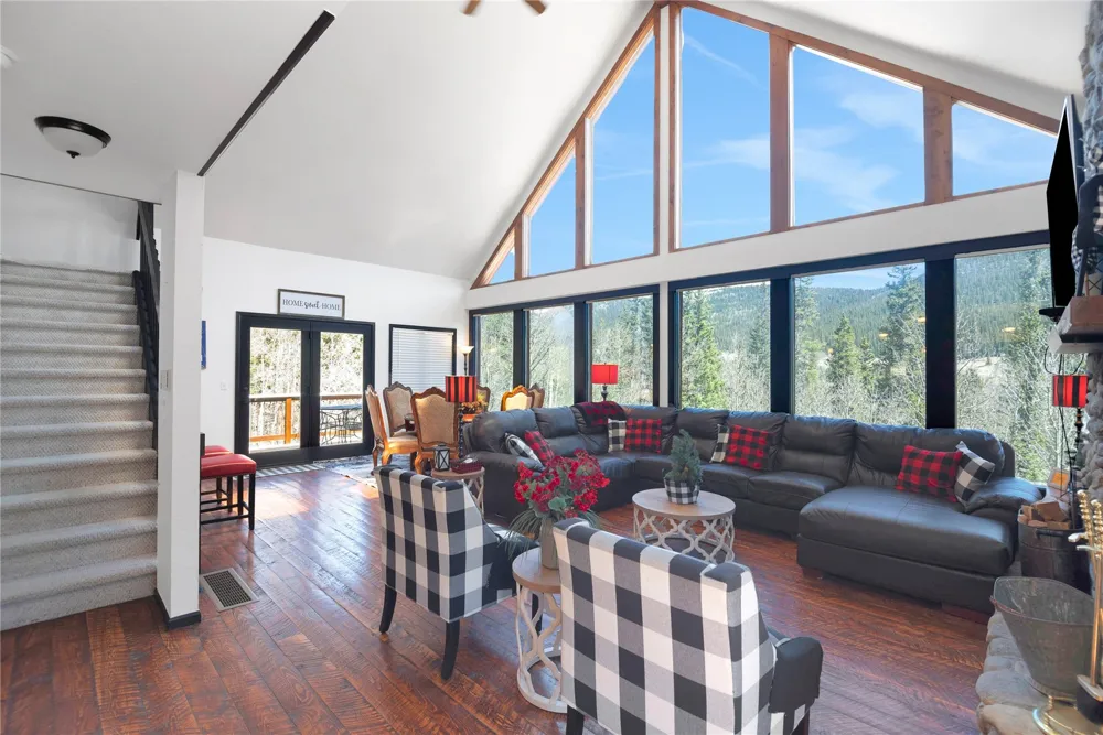 496 Quartzville Road Alma, CO 80420