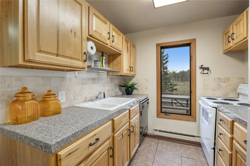 275 Vulture Lane Jefferson, CO 80456
