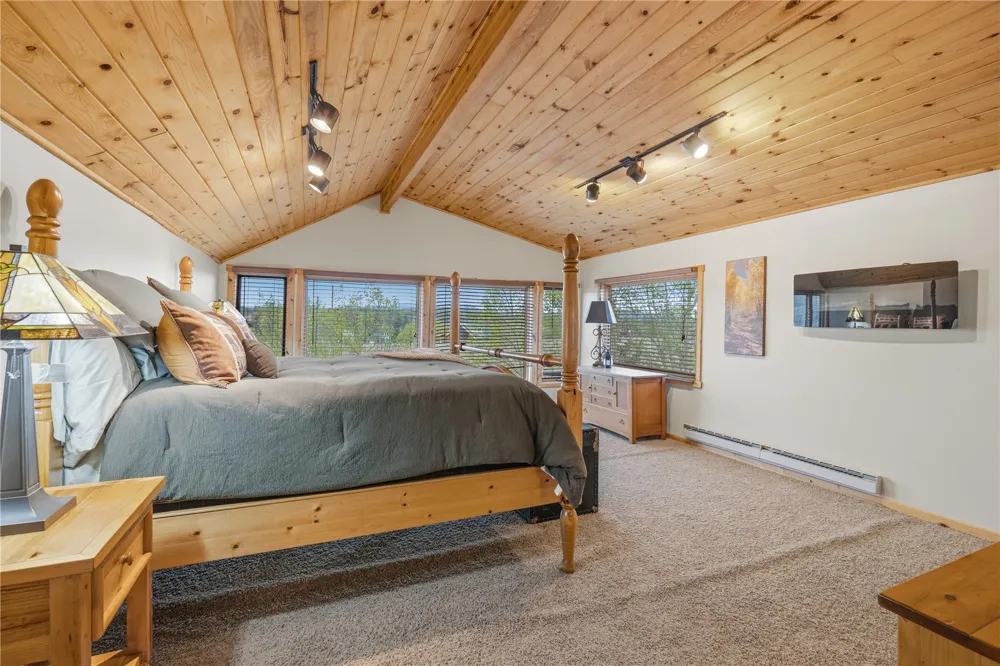 275 Vulture Lane Jefferson, CO 80456