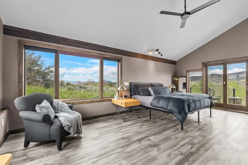 32090 Judge's Viewpoint Oak Creek, CO 80467
