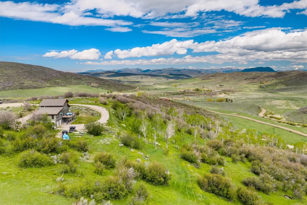 32090 Judge's Viewpoint Oak Creek, CO 80467