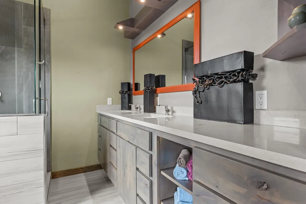 32090 Judge's Viewpoint Oak Creek, CO 80467