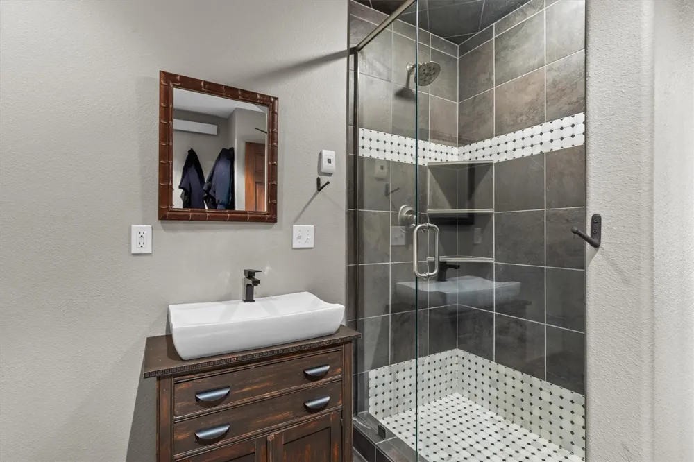 32090 Judge's Viewpoint Oak Creek, CO 80467