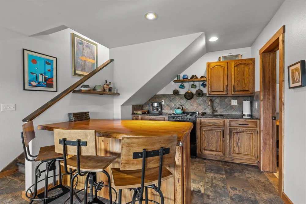 32090 Judge's Viewpoint Oak Creek, CO 80467