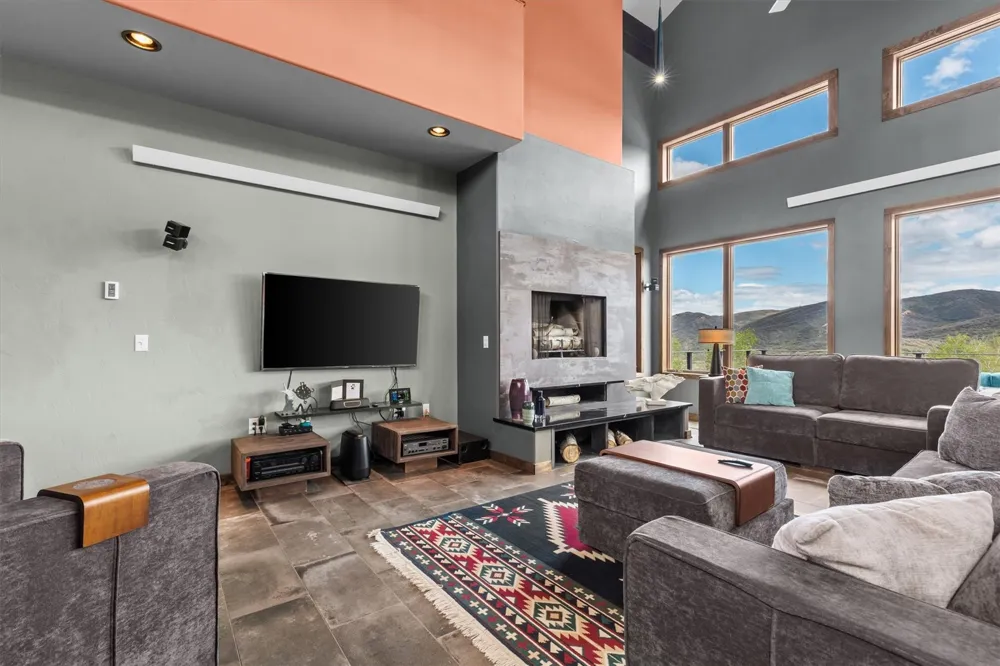 32090 Judge's Viewpoint Oak Creek, CO 80467