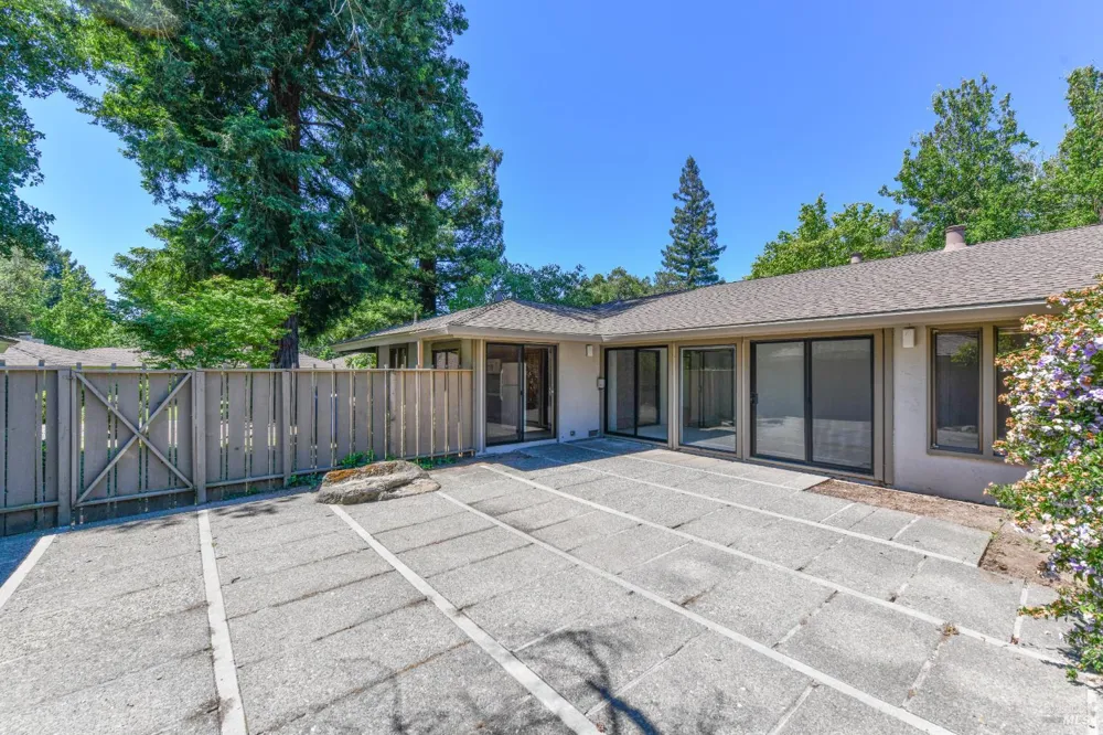 120 Milliken Creek Drive Napa, CA 94558