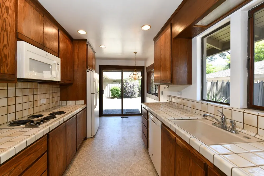 120 Milliken Creek Drive Napa, CA 94558