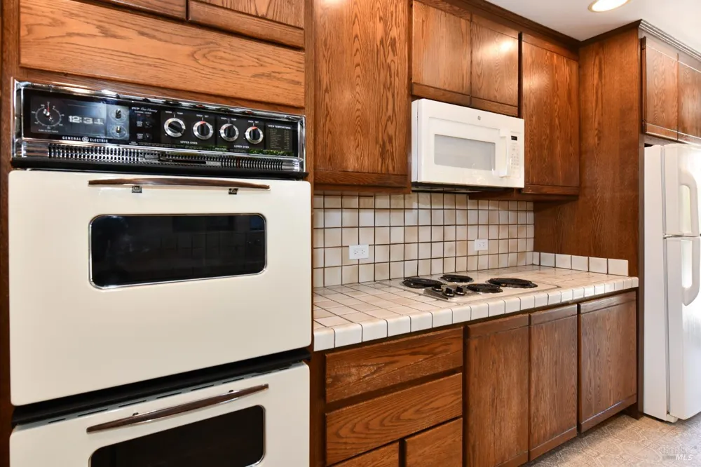 120 Milliken Creek Drive Napa, CA 94558
