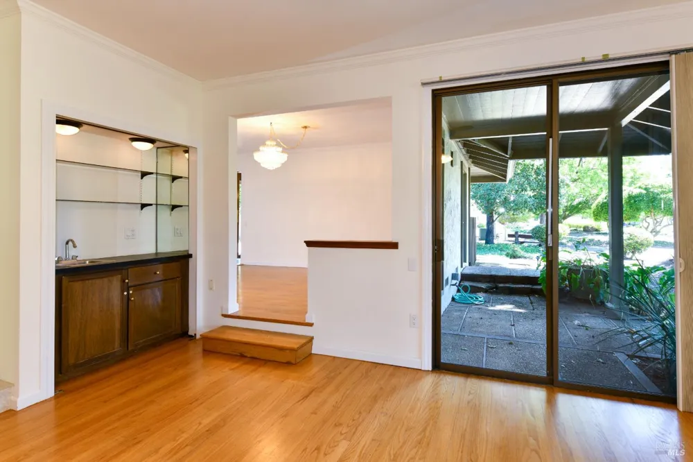 120 Milliken Creek Drive Napa, CA 94558