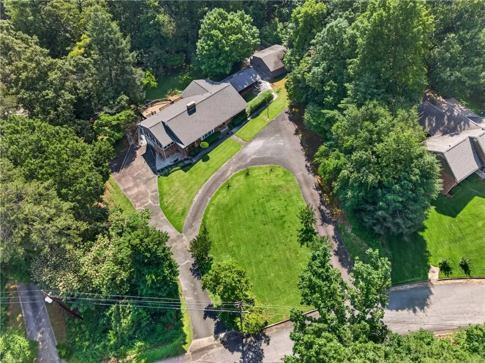 188 Hillendale Drive Toccoa, GA 30577