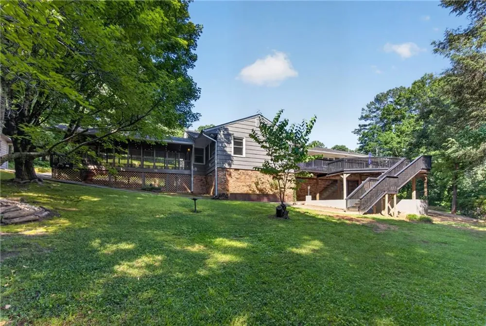 188 Hillendale Drive Toccoa, GA 30577