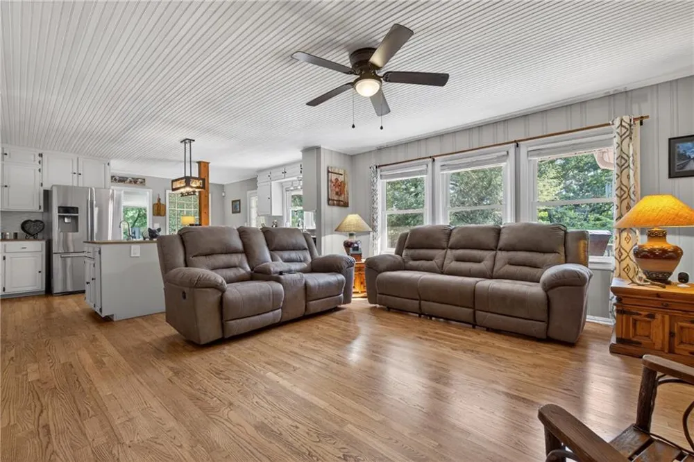 188 Hillendale Drive Toccoa, GA 30577