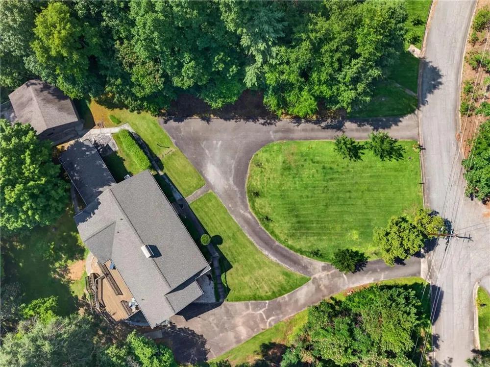 188 Hillendale Drive Toccoa, GA 30577