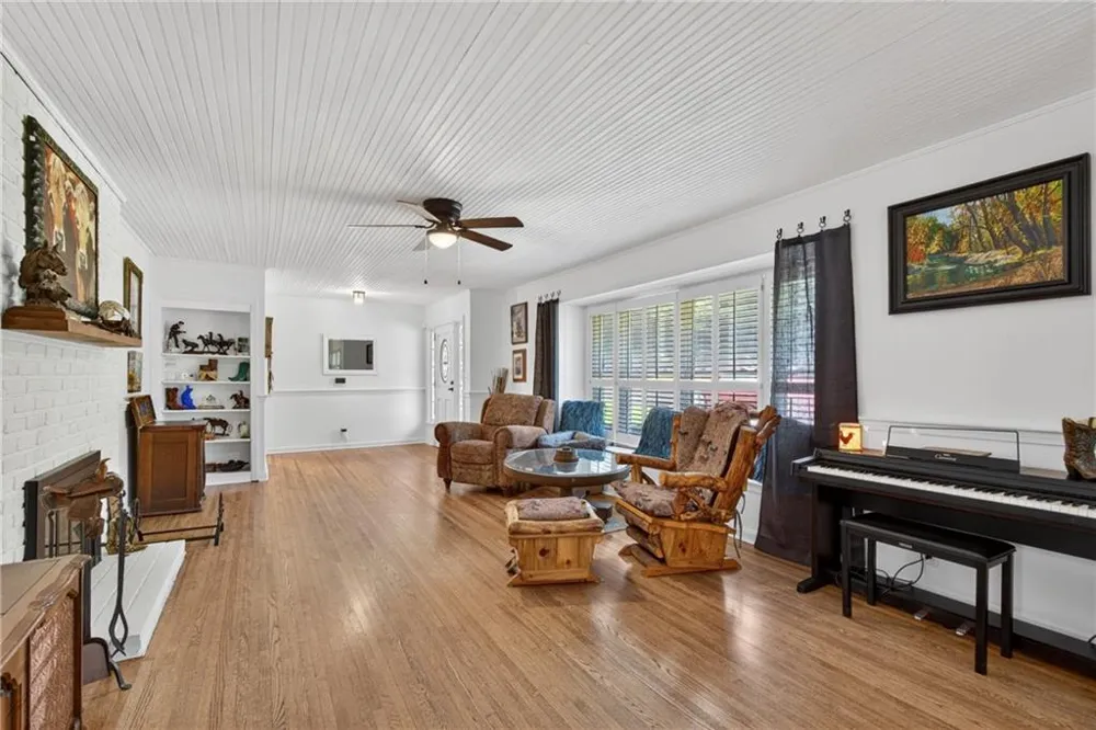 188 Hillendale Drive Toccoa, GA 30577