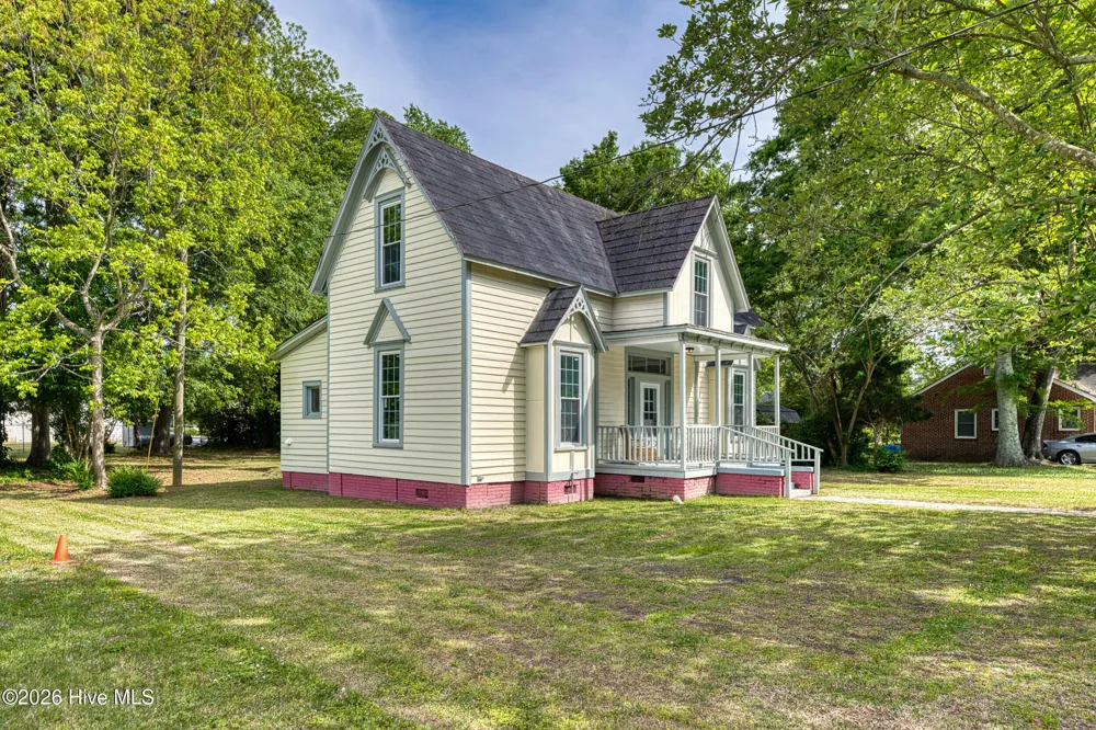 809 Church Street Scotland Neck, NC 27874