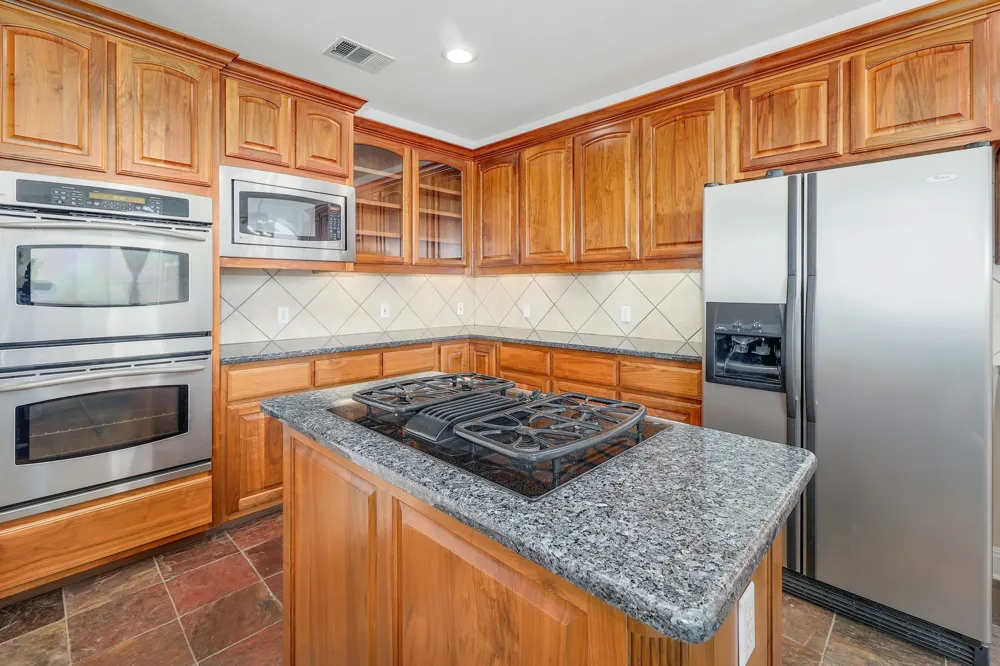 129 Sebastians Run Lakeway, TX 78738