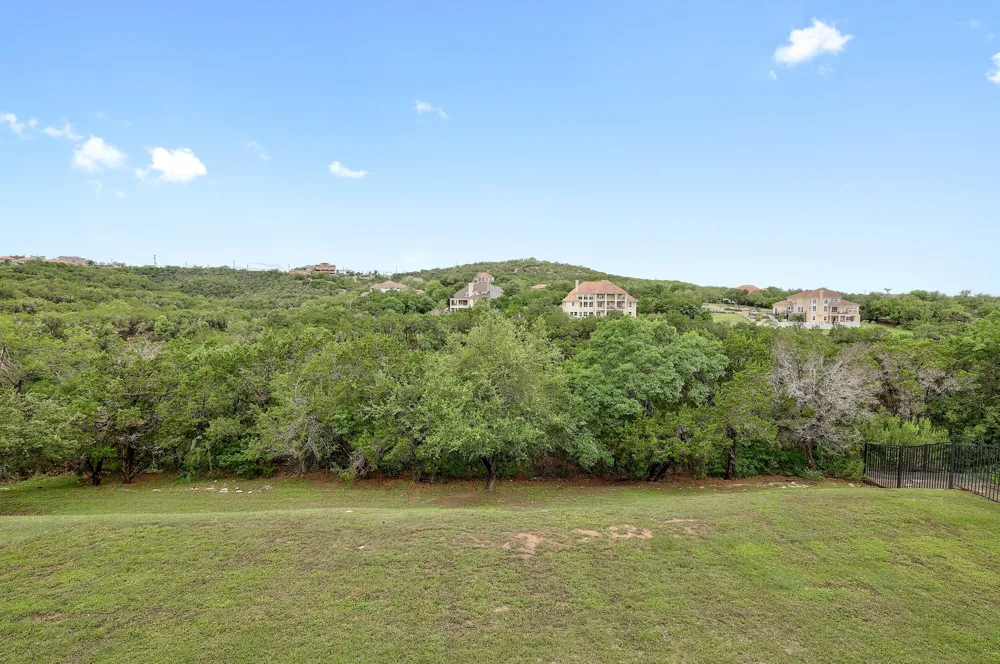 129 Sebastians Run Lakeway, TX 78738