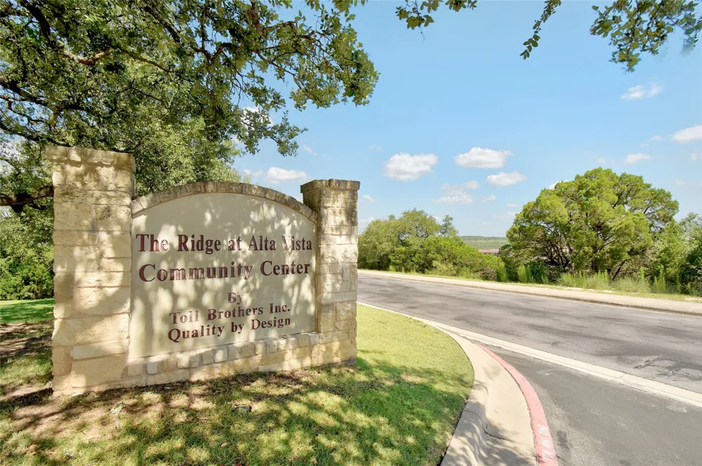 129 Sebastians Run Lakeway, TX 78738