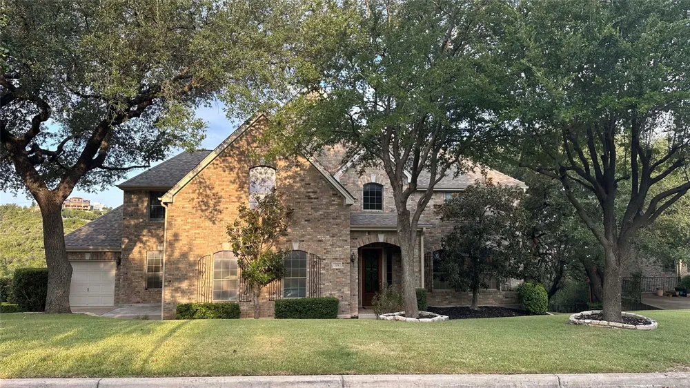 129 Sebastians Run Lakeway, TX 78738