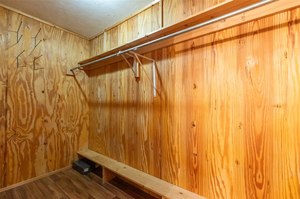 102 Scurry Avenue Tuscola, TX 79562
